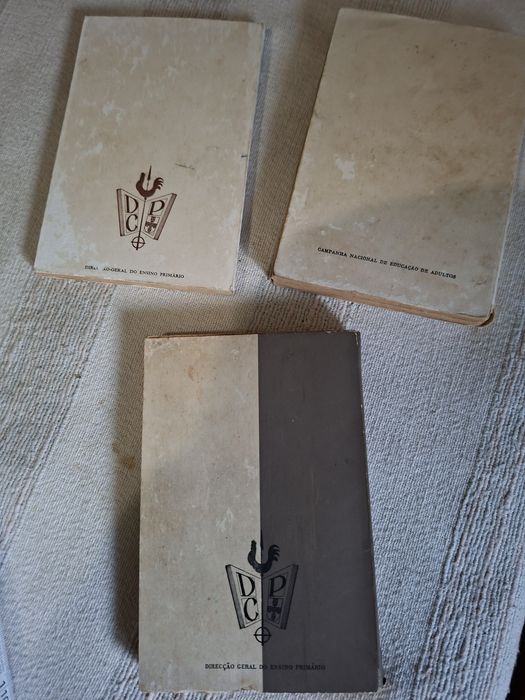 três livros da antiga coleção Educativa - conjunto barato