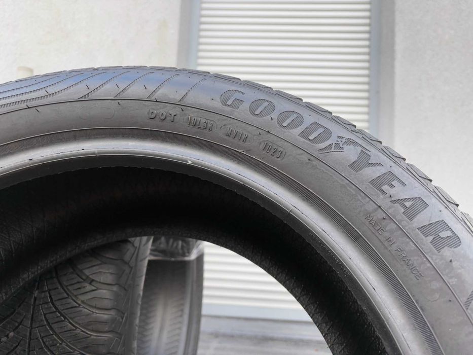 2szt całoroczne 215/55R17 GoodYear 7mm 2023r świetny stan! 4S72 gwaran
