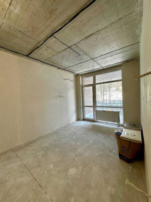 Продаж 2-кім квартири в заселеній новобудові