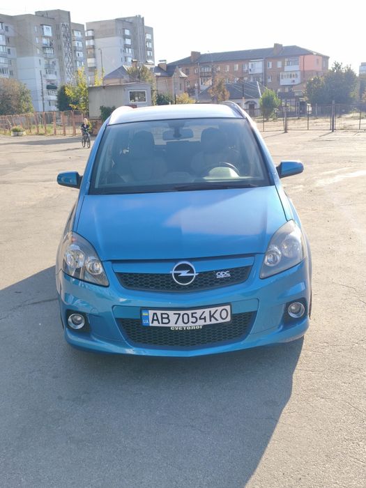 Opel Zafira B OPC