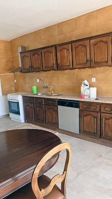 Casa T3 Mobilada, Jardim e Despesas Incluídas