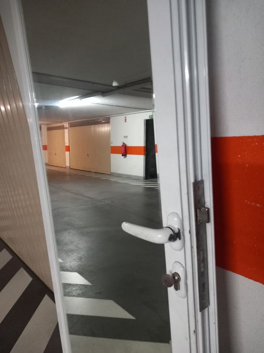 Porta alumínio  210