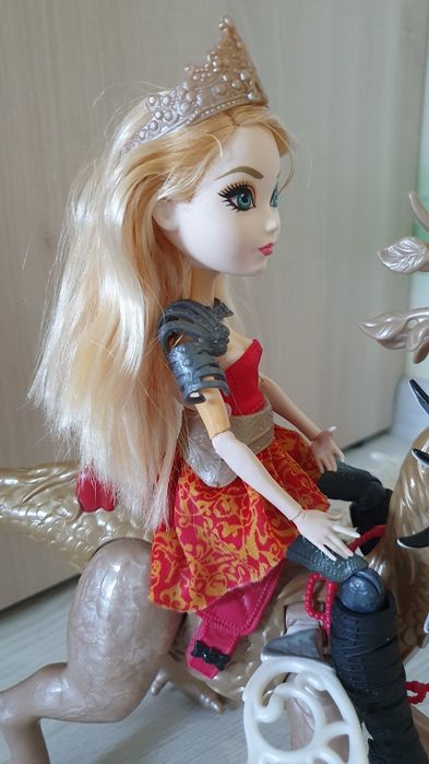 Набір Евер Афтер Хай Епл Вайт із Драконом. Dragon Games Apple White