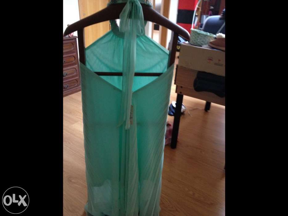 Lindo vestido sem costas Semáforo- Tamanho M