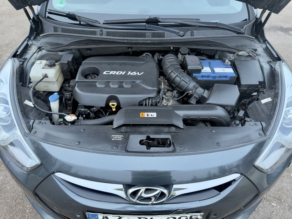 Do sprzedania  :Hyundai i 40cw/5Star Edition  Farbe Stone Gray