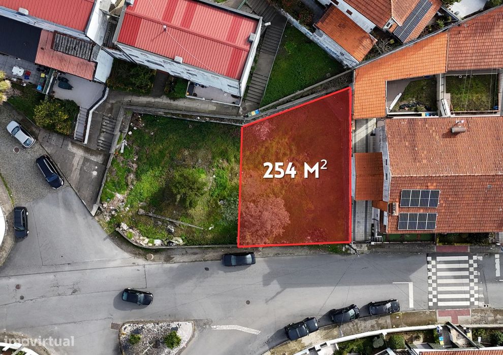 Terreno de 254 m² à venda em Outeiro do Linho, Valongo — Valongo, Porto