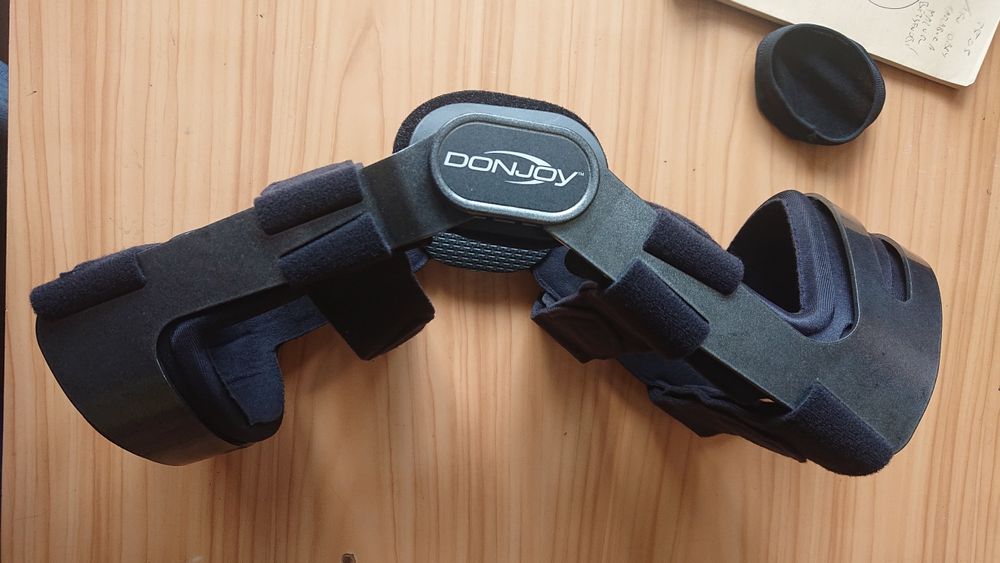 Stabilizator orteza kolana donjoy adjuster
