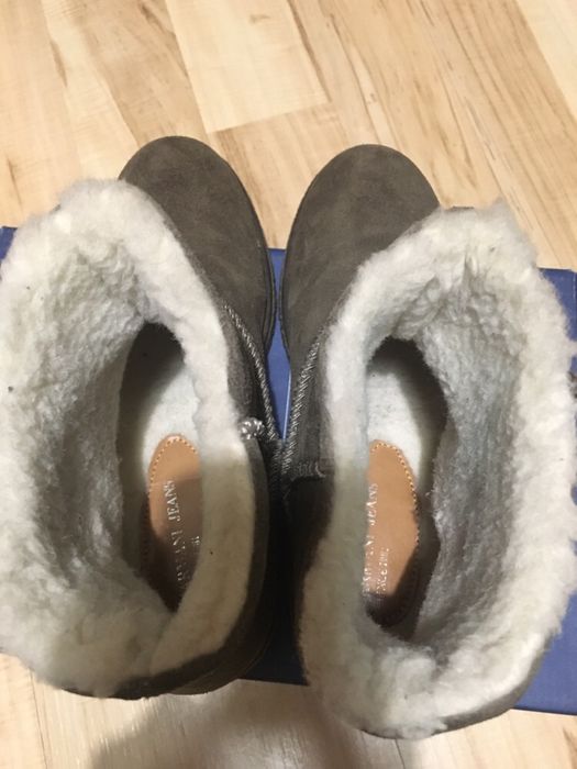 Botki,śniegowce Armani Jeans 35