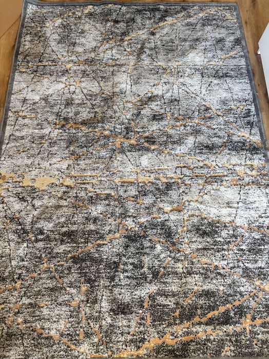 Tapete moderno 140x200 cm cinzento e dourado – excelente estado