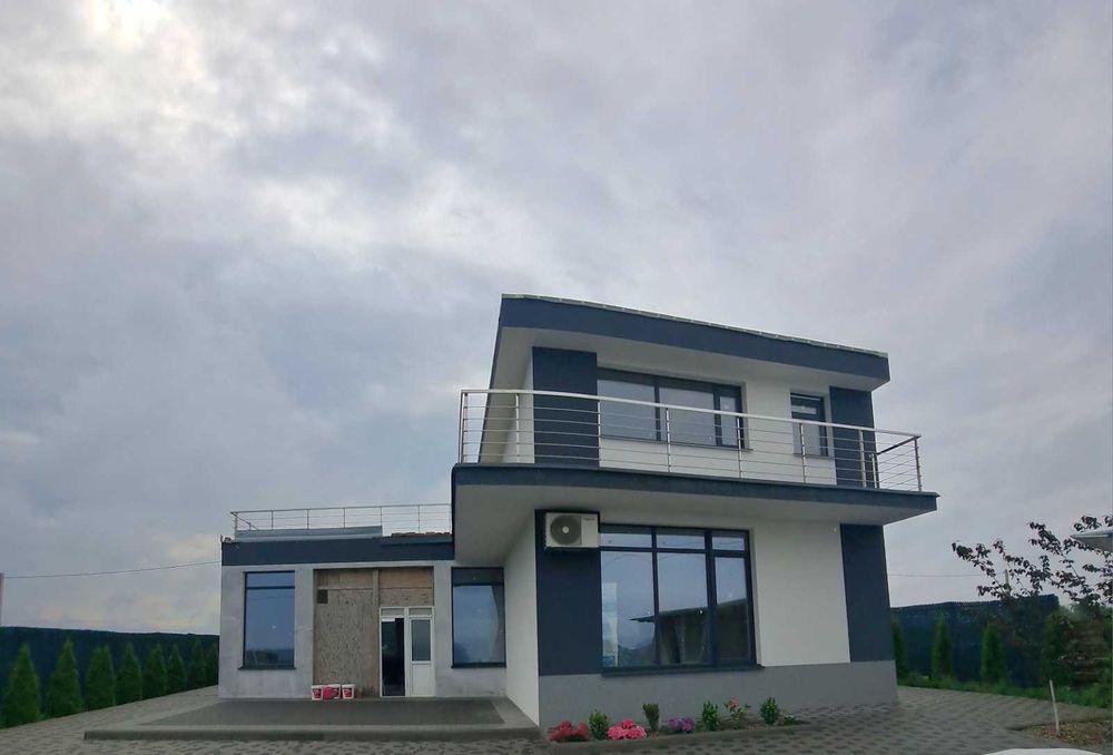 Продаж сучасного будинку 209м.кв. с. Хотів, передмісття Києва