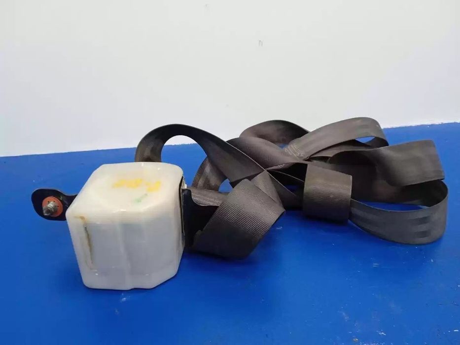 CINTO SEGURANÇA TRASEIRO DIREITO HYUNDAI H-1 / STAREX LIMUSINA 2002 -898204A450