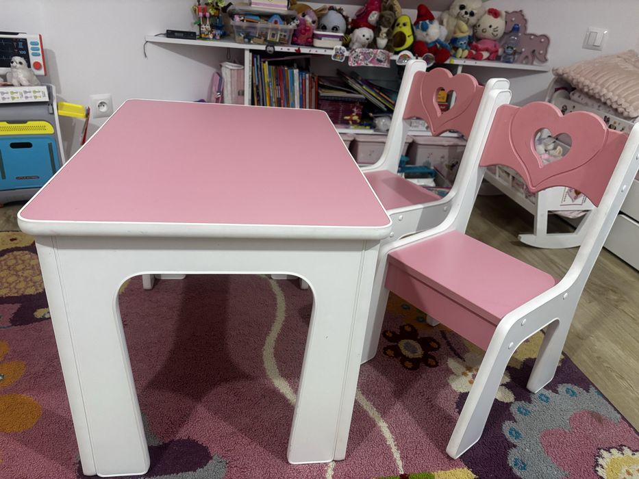 Stolik i krzeselka