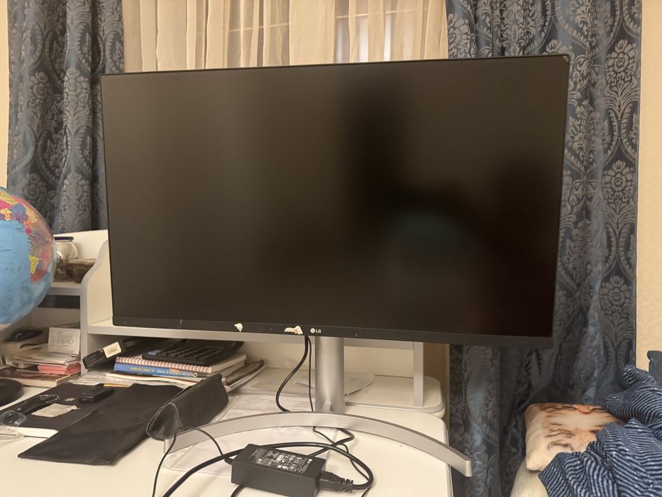 Монітор LG 32 UN650-W