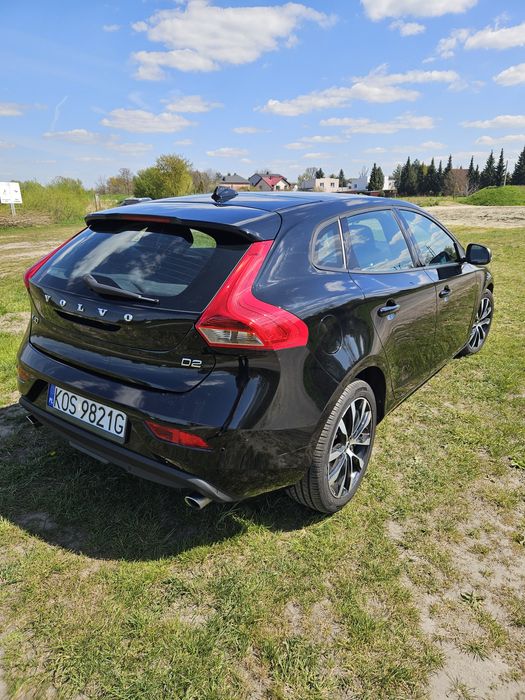 VOLVO V40 2020r  51 tyś km