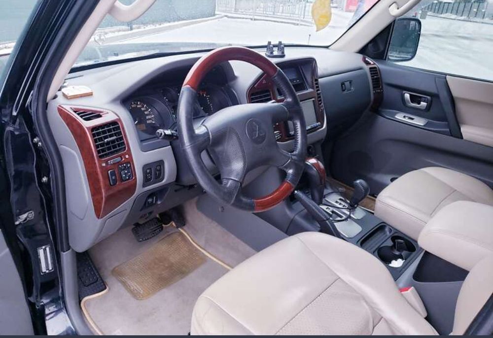 Mitsubishi Pajero3 внедорожник