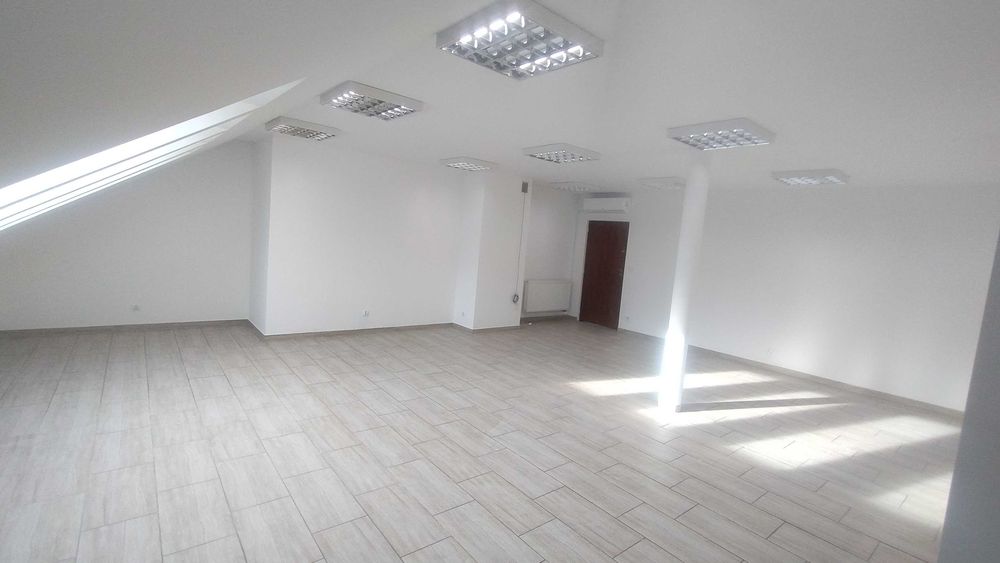 LOKAL USŁUGOWO BIUROWY w Sędziszowie Małopolskim w centrum miasta 60m2