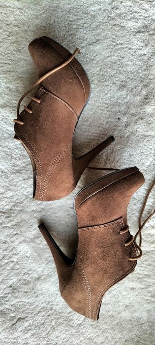 Botki obcas brąz szpilka wiązane ekozamsz r. 37 Graceland