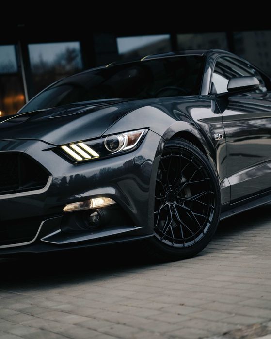 Wynajem Ford Mustang GT 5.0 V8 WYDECH wypożyczalnia samochodów