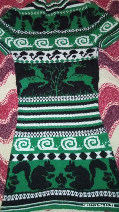 Светрик жіночий, подовжений