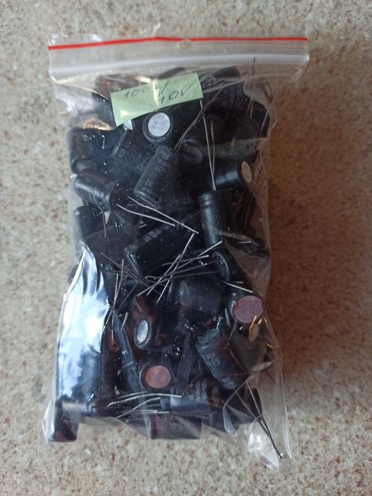 Kondensatory radzieckie 100uf 40V, zestaw 500szt. NOS