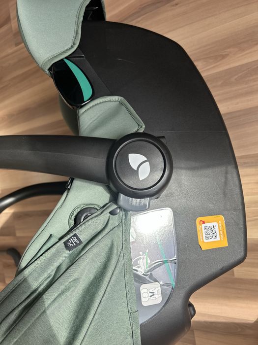 Fotelik nosidełko samochodowe Joie