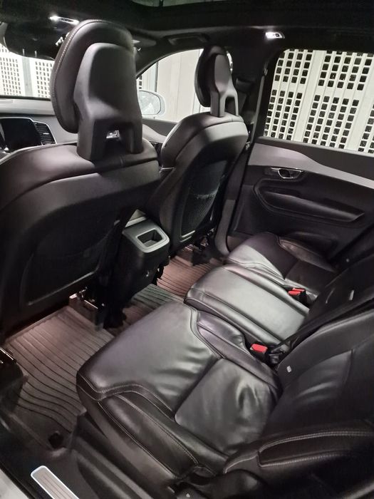 Sprzedam Volvo XC90, rok 2016 – uszkodzony silnik