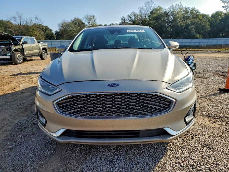 Ford Fusion Titanium 2019 /