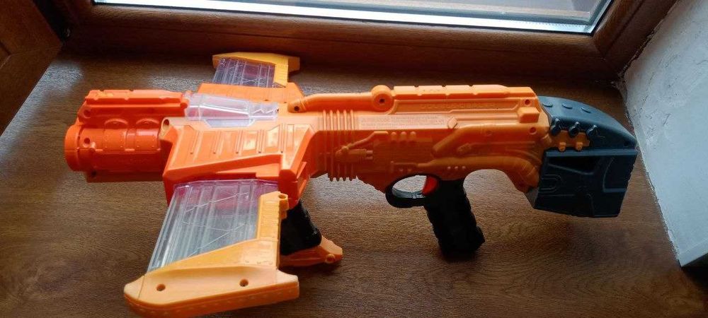 Бластер Nerf Doomlands 1000грн Киев