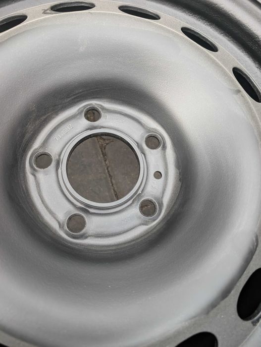 Диски стальні 5x108 R16 PEUGEOT PARTNER CITROEN BERLINGO металеві