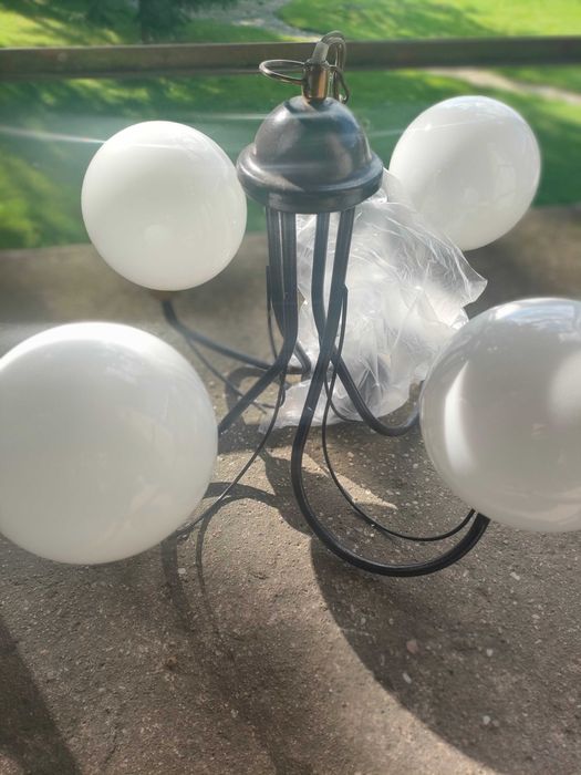 Lampa/żyrandol oryginalny wygląd