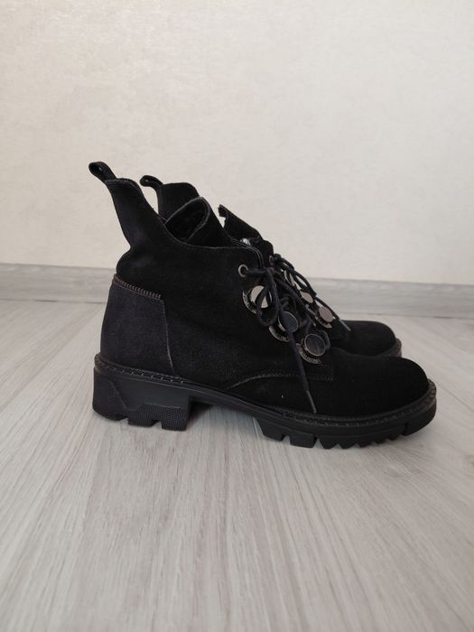 Ботинки зимові замшеві