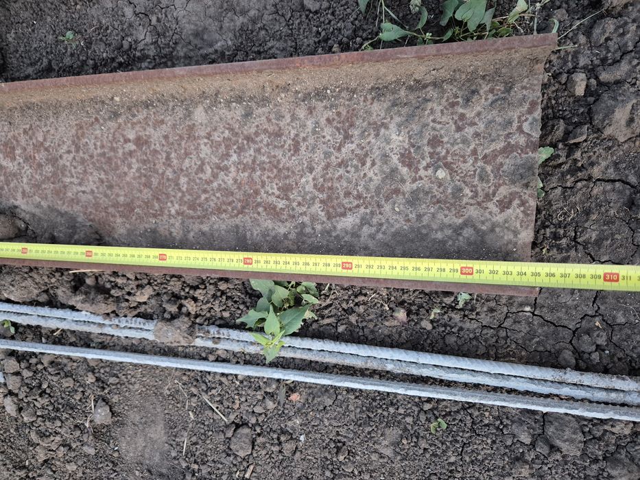 Продам двутавр,  балку