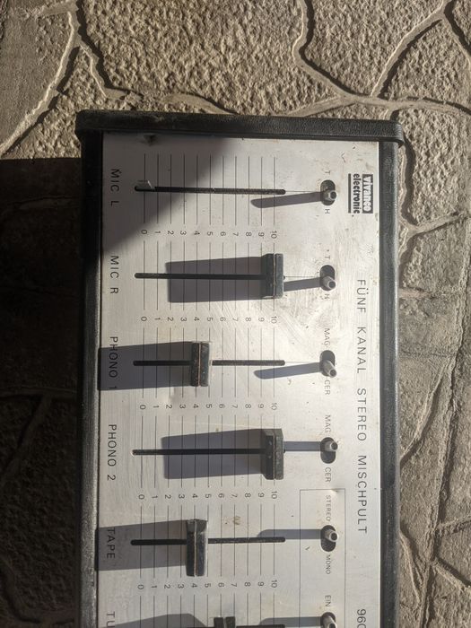 Німецький пульт звуко рижесера робочий хороший стан