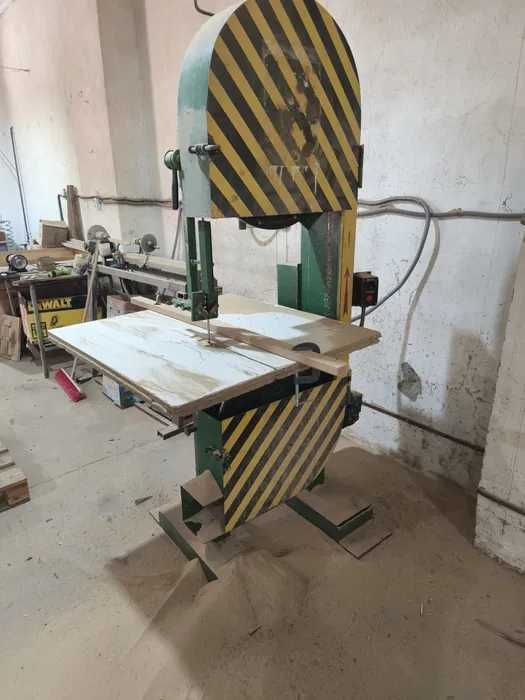 Станок стрічкопильний