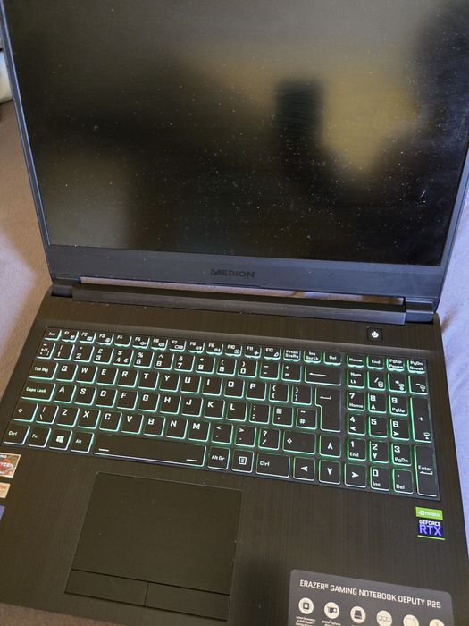 Medion Erazer P25 Ryzen 5 5000 8gb ram 512 RTX 3060 / * na części