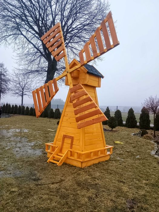 Wiatrak ogrodowy