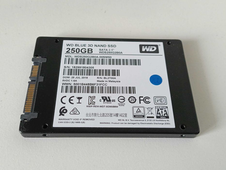 250GB SSD WD  2.5" SATAIII 100% здоров'я, 42 години!