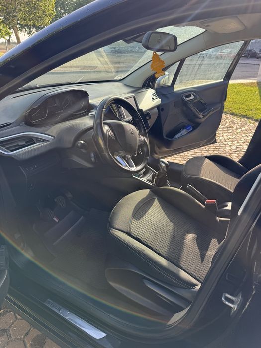 Peugeut 208 1.6 hdi 2017