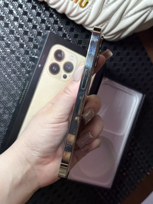 Продам телефон Iphone 13 Pro 256GB Gold
