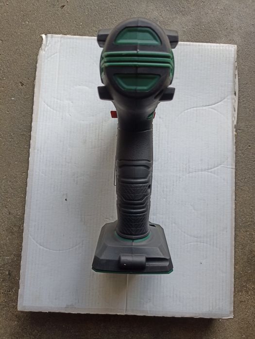 Multiferramenta Parkside 20V PKGA 20-Li C2