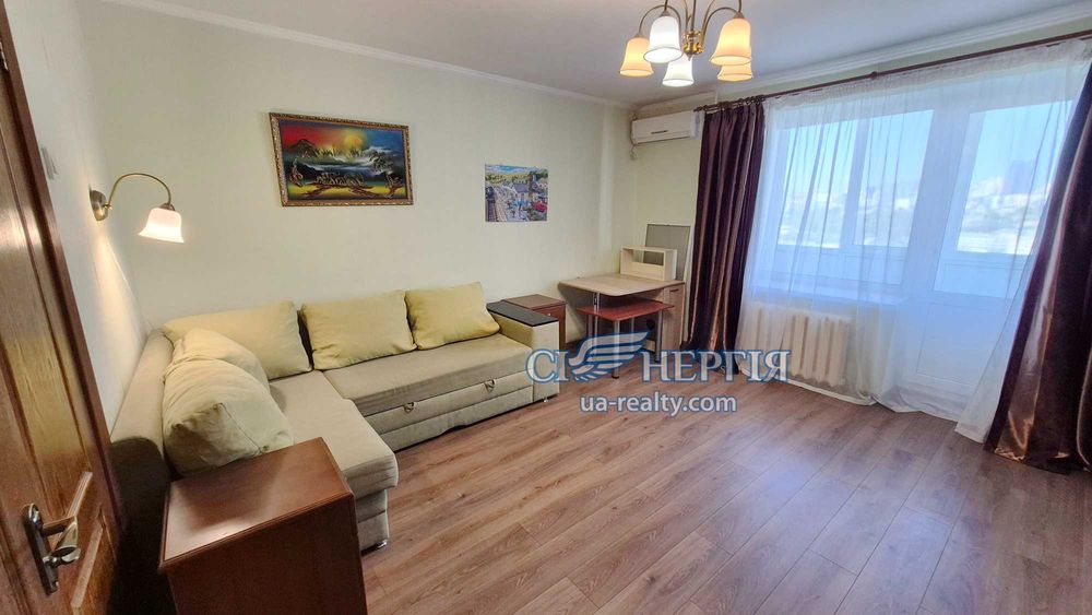 3-кім 67м.кв. Феодосійська, 4 метро Деміївська