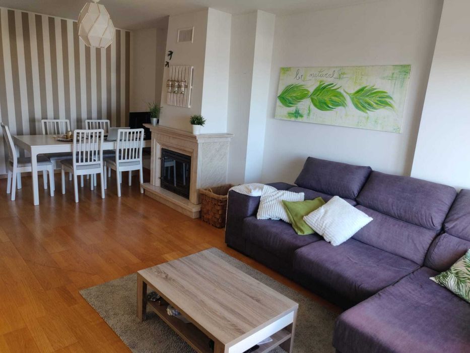 Arrenda-se apartamento recente em Sines