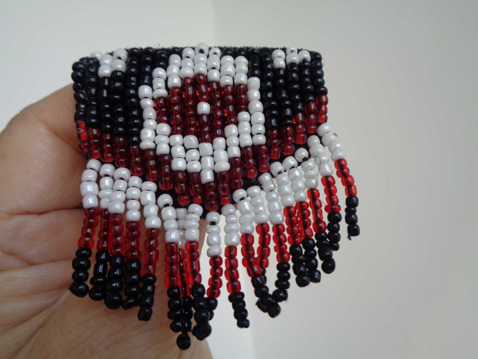 подарунк брошка Вишиванка нова 5,8* 6см ручна робота