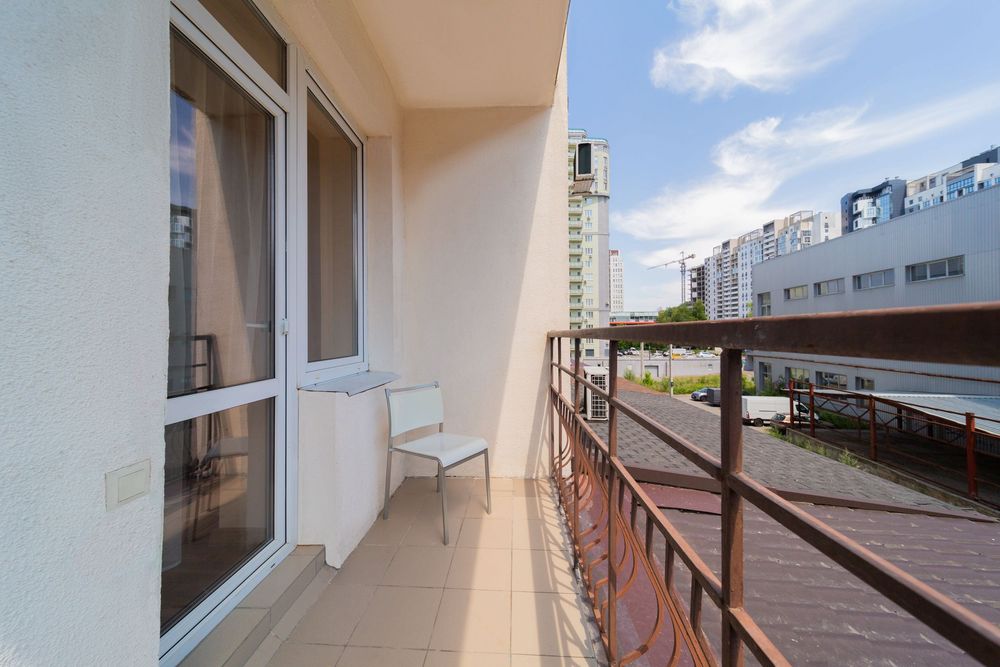 Люкс квартира посуточно Джакузи Smart TV низкий этаж Центр Научная