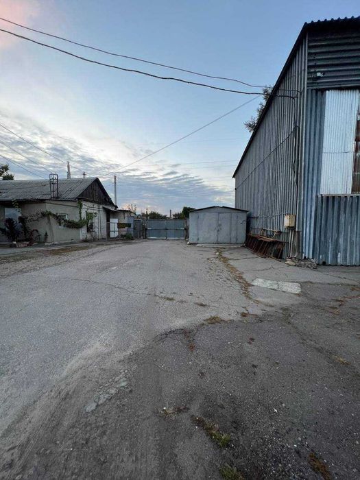 БЕЗ ОПЛАТЫ УСЛУГ АН - Аренда склада 100м2 с высотой потолков 4м.