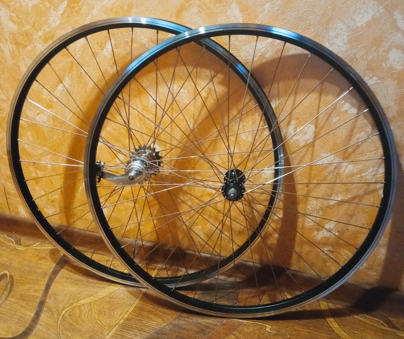Вело колёса 28 дюймов на чешской втулке velosteel спица нержавейка