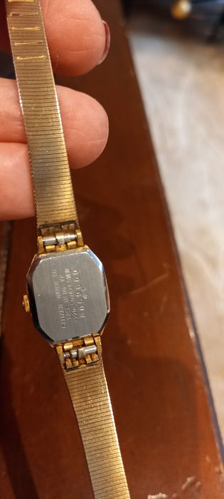 Relógio citizen dourado