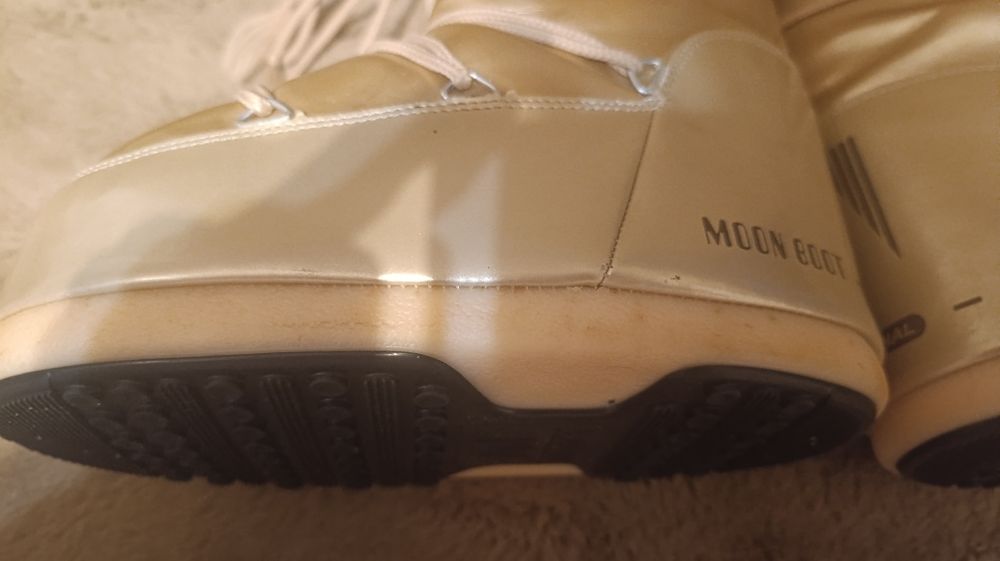 Śniegowce MOON BOOT  Vinile  GOLD 42-44 złote