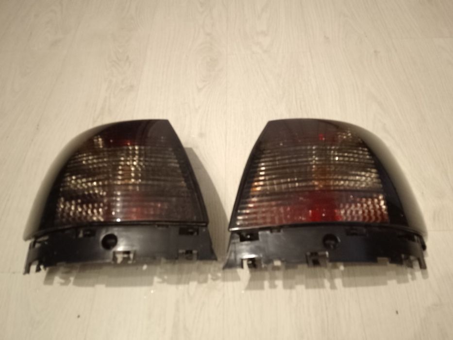 Lampy tył Audi A4