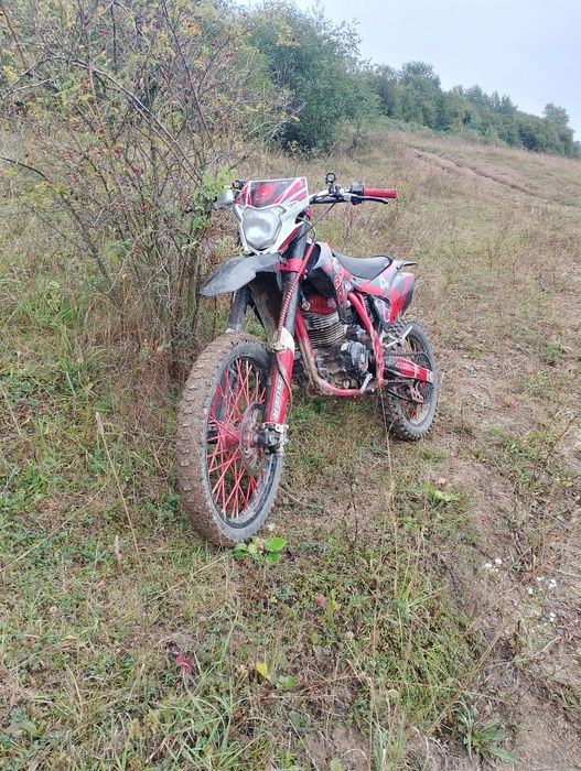 Продам BSE J 10 гарний стан